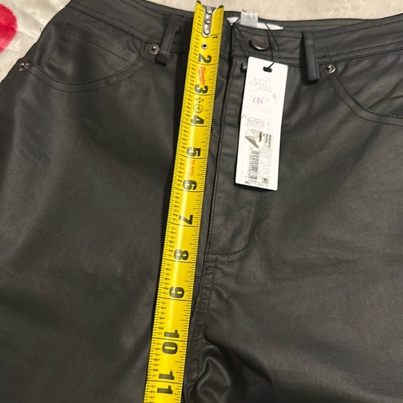 NWT Steven Madden Faux Leather Pant in Black - Picture 8 of 12